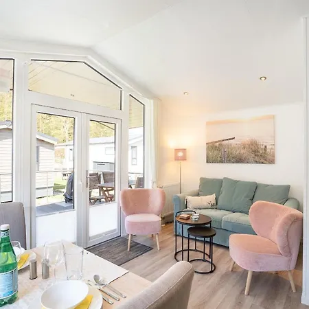 بيت للعطل Ostseecamp Luebecker Bucht Casa Del Mar Mit Kostenfreier Saunanutzung شاربوتس