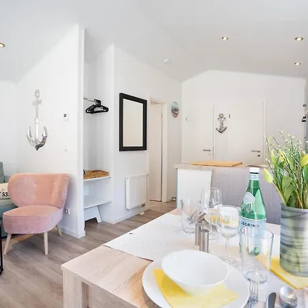 بيت للعطل Ostseecamp Luebecker Bucht Casa Del Mar Mit Kostenfreier Saunanutzung *